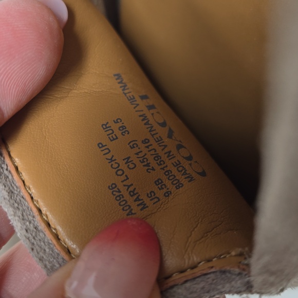 Coach Mary Lock Up Suede Leather Taupe Color Loafers Drivers Women's Size 9.5 - Picture 6 of 6